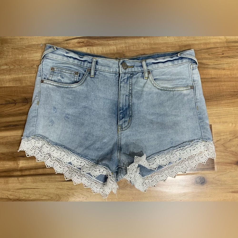Free People Denim Shorts High Rise Festival Boho Lace Trim Jean Size 29 Light